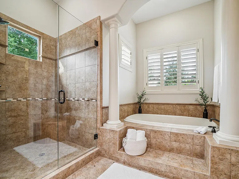 12529 Verandah Ct — Photo 17