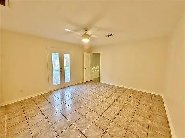 318 Metairie Lawn Dr — Photo 13