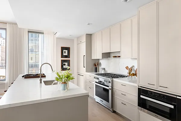 Sold by Douglas Elliman | media 16