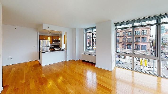 1st image of 229 Chrystie St APT 331