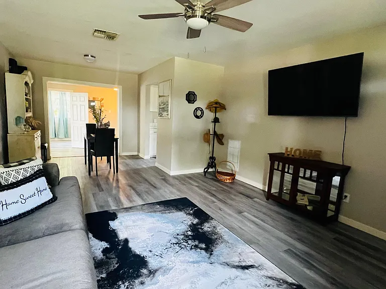 1780 Suffolk Dr — Photo 5