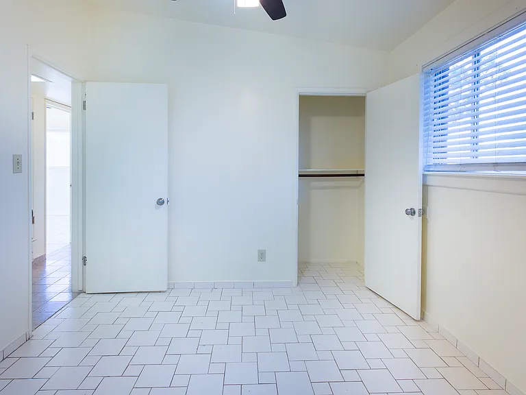 535 N Cimarron St — Photo 23