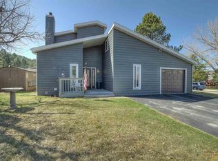 4525 Steamboat Cir, Rapid City, SD 57702