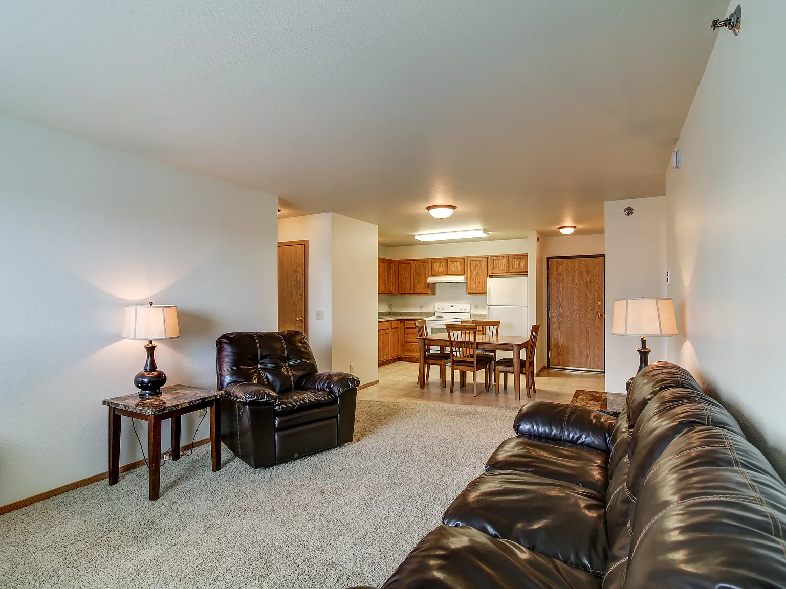 Dakota Point Apartments — Photo 2