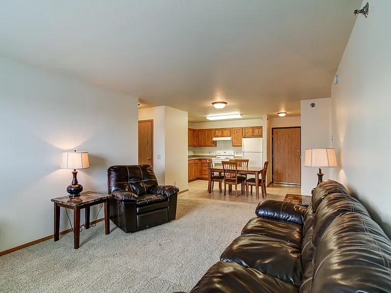 Dakota Point Apartments — Photo 2