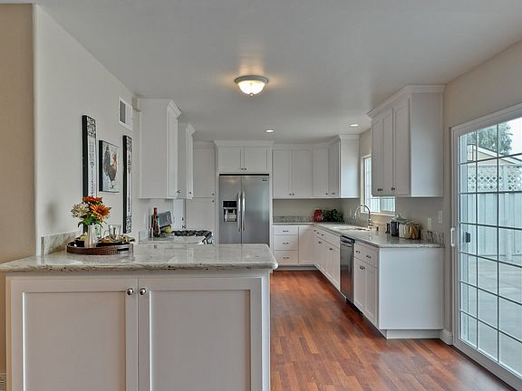 2nd image of 2517 Sierra Serena Ct