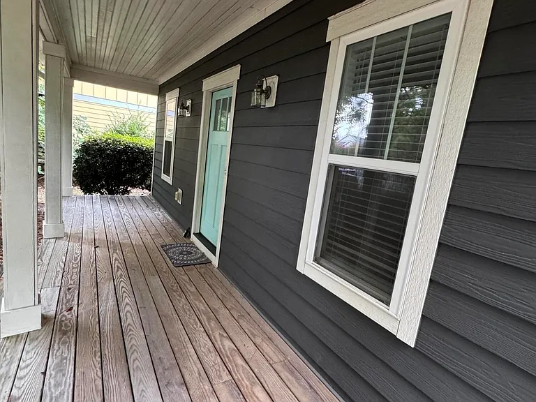 100 Jefferson St — Photo 4