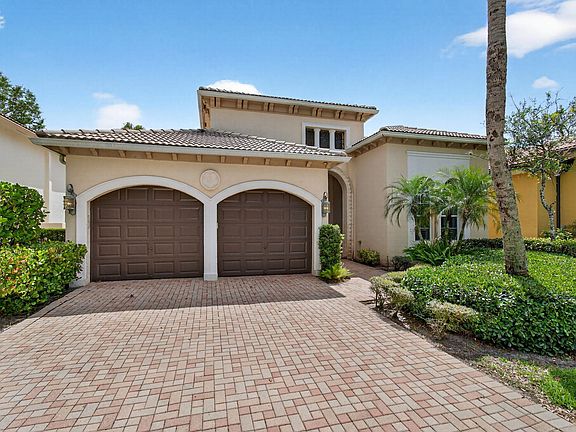 2nd image of 17728 Villa Club Way