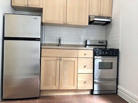 3rd image of 119 Washington Pl APT 20