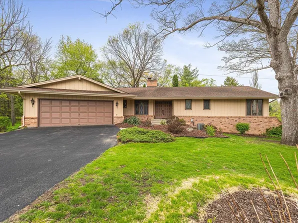 7937 Revere Cir, Belvidere, IL 61008