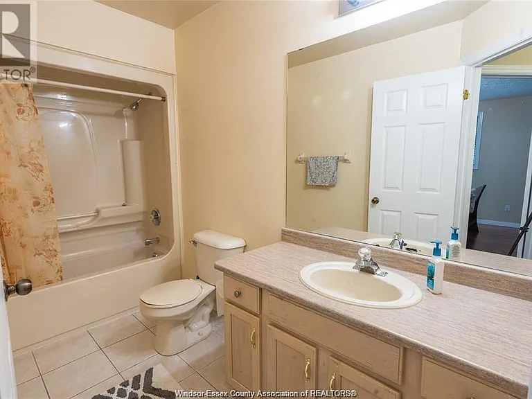 4012 Acorn Cres #UPPER — Photo 9