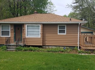 513 Chippewa Rd, Benton Harbor, MI 49022