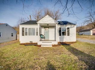 205 Harkleroad Ln, Bristol, TN 37620