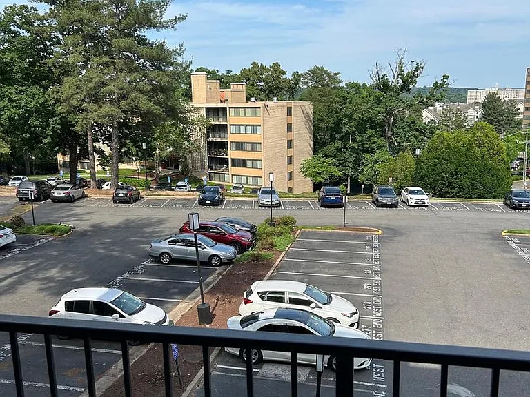 75 S Reynolds St #212 — Photo 6