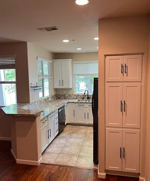 2413 Las Palomas Loop — Photo 4