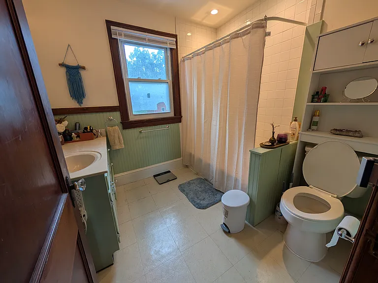 28 N Willow St — Photo 8