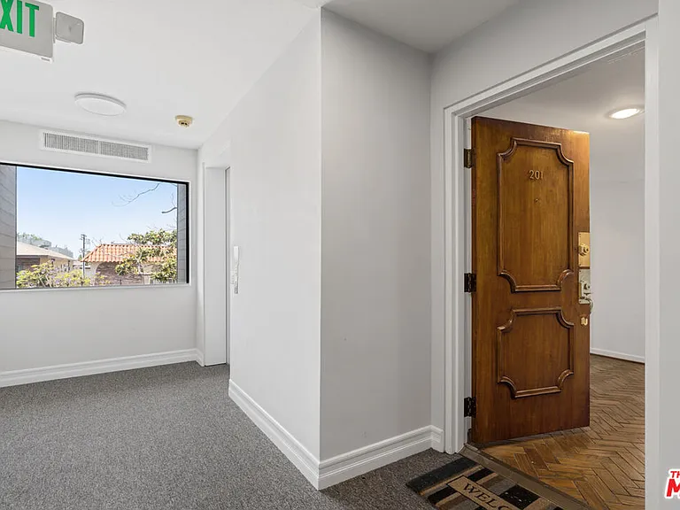 1250 Amherst Ave #201 — Photo 2