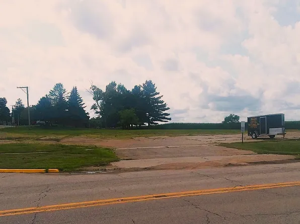 1003 Cartwright Ave, Ashton, IL 61006