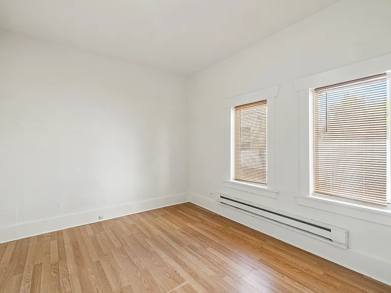 848 NE 92nd St — Photo 17