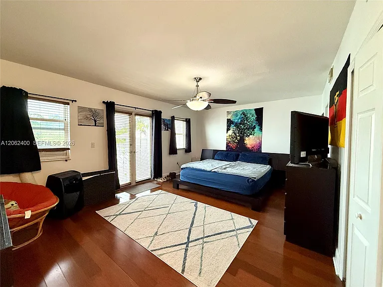 1033 SW 9th Ct #M-2 — Photo 14
