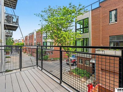 1027 Marcy Plz #202, Omaha, NE, 68108
