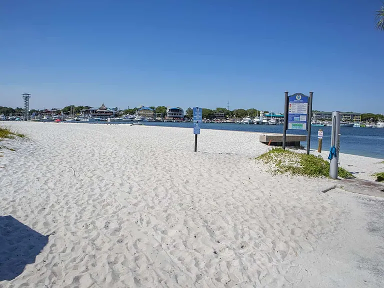 1 Gulf Breeze Ct — Photo 38