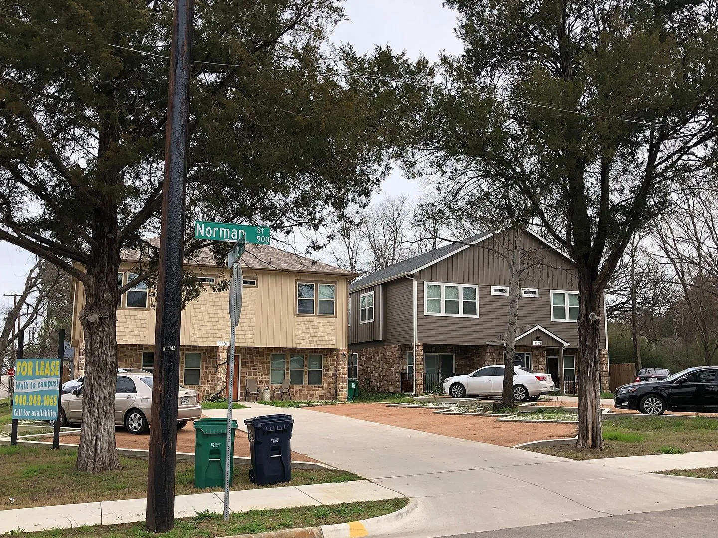 4 Bedroom 2.5 Bath Walking distance to UNT — Photo 1