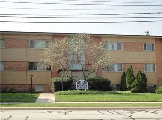 1736 Wagar Rd APT 101, Rocky River, OH 44116