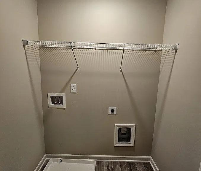 808 Belfry Ter — Photo 12