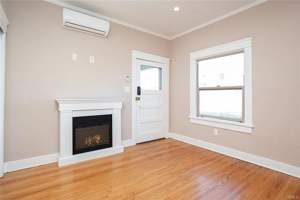 Studio, 500 sqft, $1,995 — Photo 3