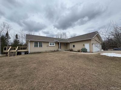 6095 K Rd, Escanaba, MI, 49829