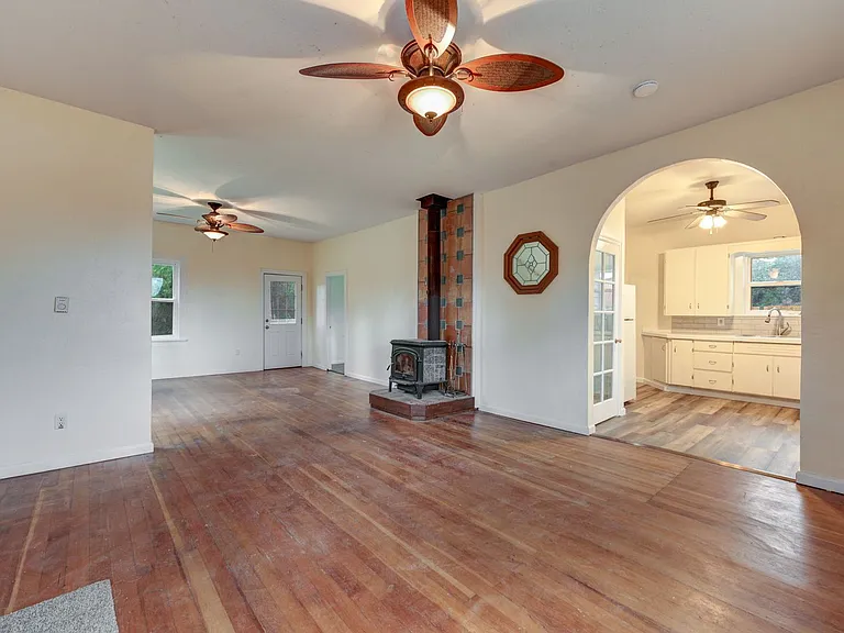 11825 Woods Lake Rd — Photo 4