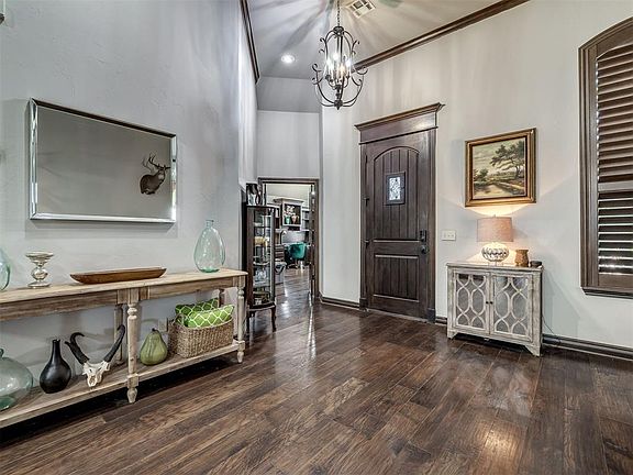 5th image of 9124 SW 36th St