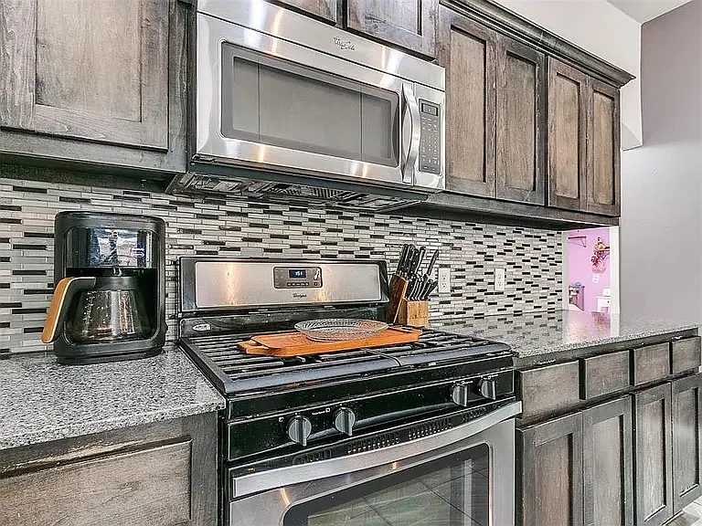 9524 SW 29th Ter — Photo 8