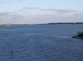 325 Biscayne Blvd #921, Miami, FL 33130