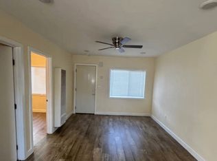 1115-1119 E 75th St, Los Angeles, CA 90001