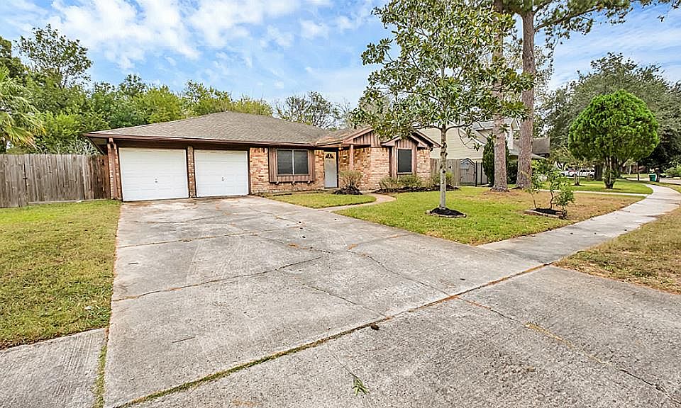 1st image of 4634 Lochshin Dr