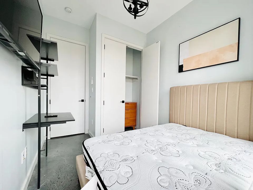 2nd image of 342 Rutland Rd #315