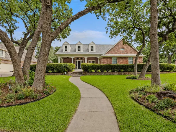 2802 Yorkshire Ln, Southlake, TX 76092