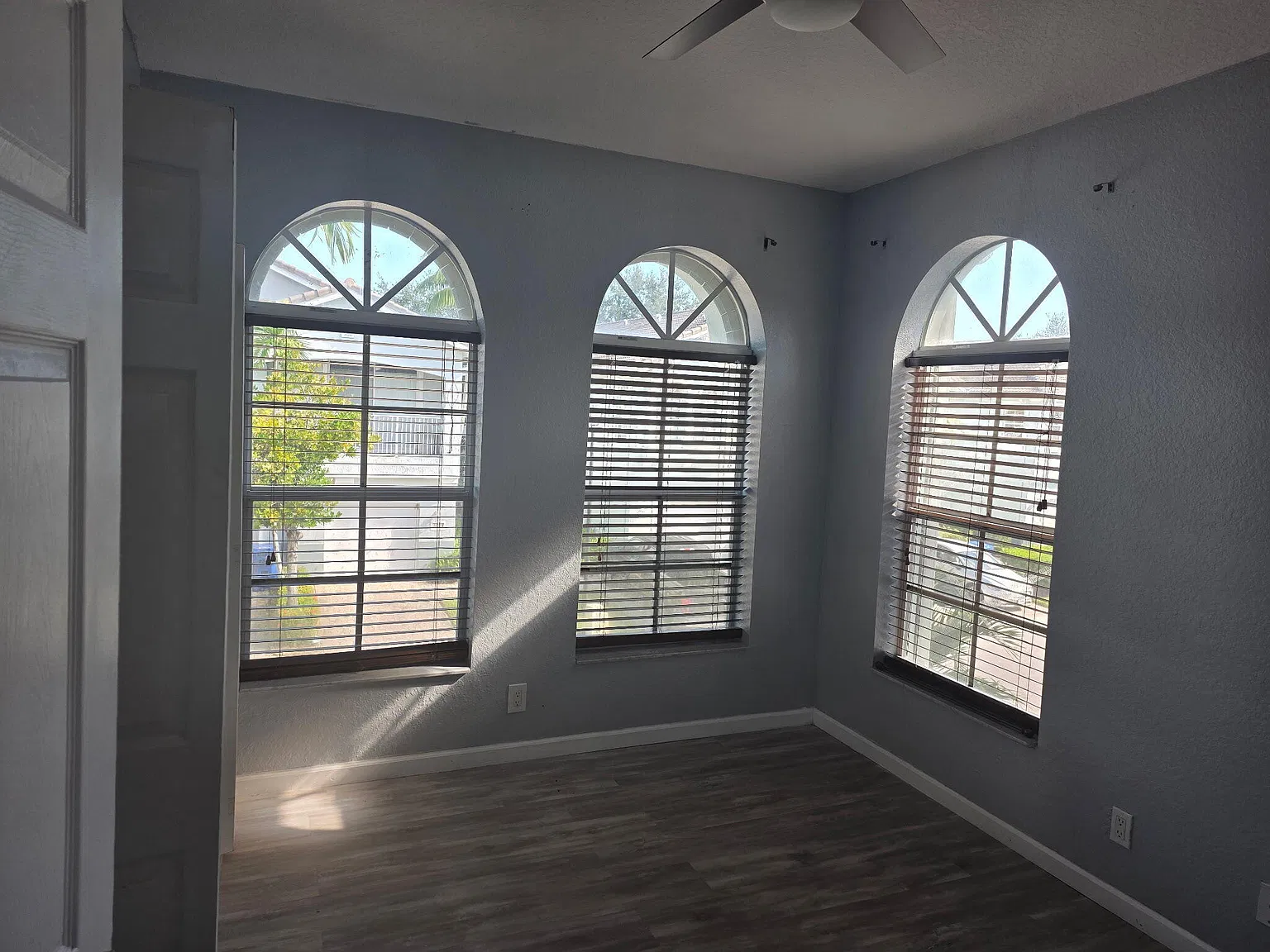 2 bed, 2.0 bath, 908 sqft, $2,399 — Photo 4