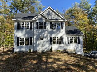2 New Templeton Rd, Hubbardston, MA 01452