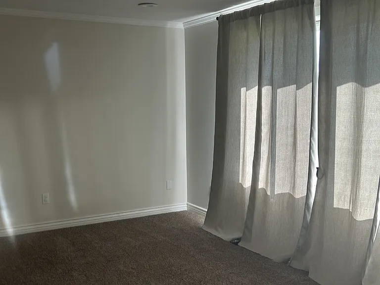 5702 Maplewood Dr — Photo 2