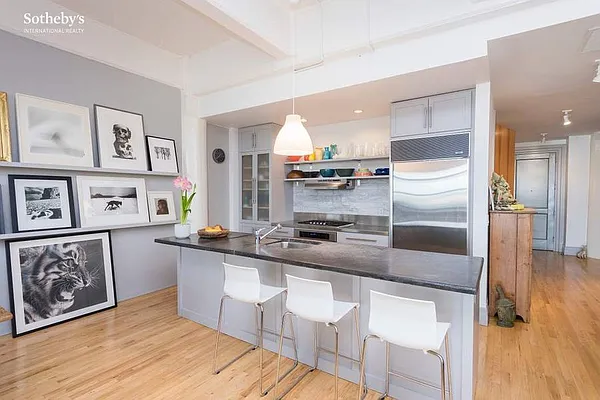 Rented by Sotheby's International Realty | media 4