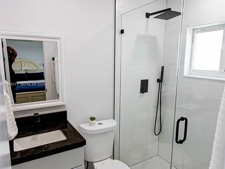 1002 NW 74th St #2 — Photo 7