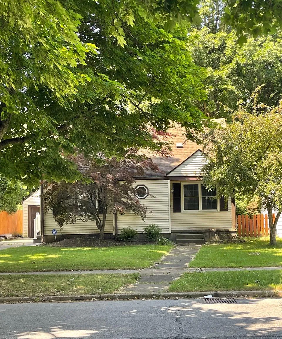 66 Woodridge Ave — Photo 1