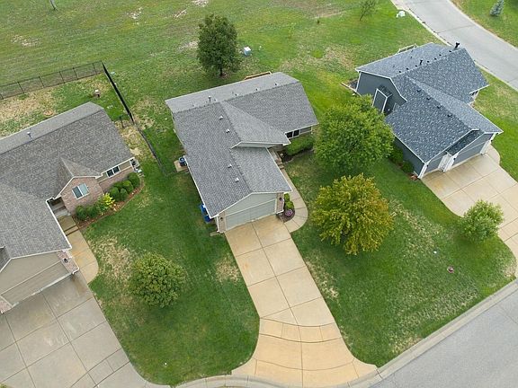 2nd image of 6910 N Wendell Ct