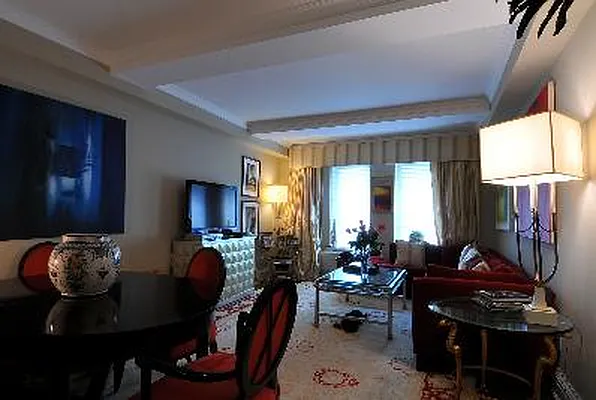 Sold by Corcoran | media 23