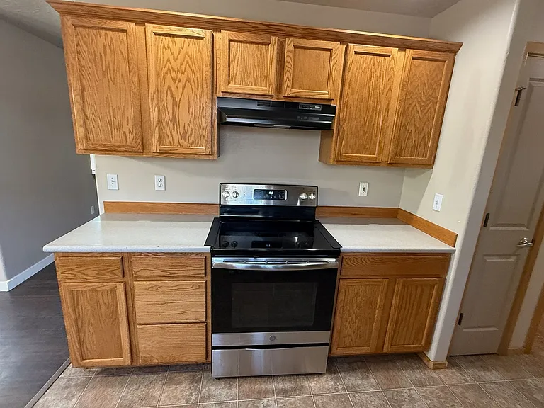 16430 Cassidy Ct — Photo 9