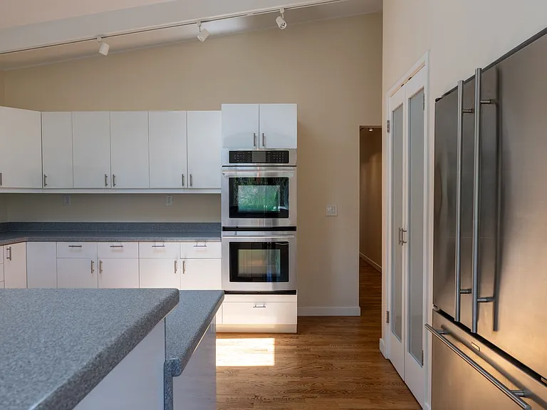 1145 Harrison St — Photo 21