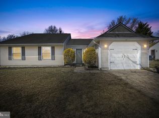 15 Dunhill Dr, Voorhees, NJ 08043